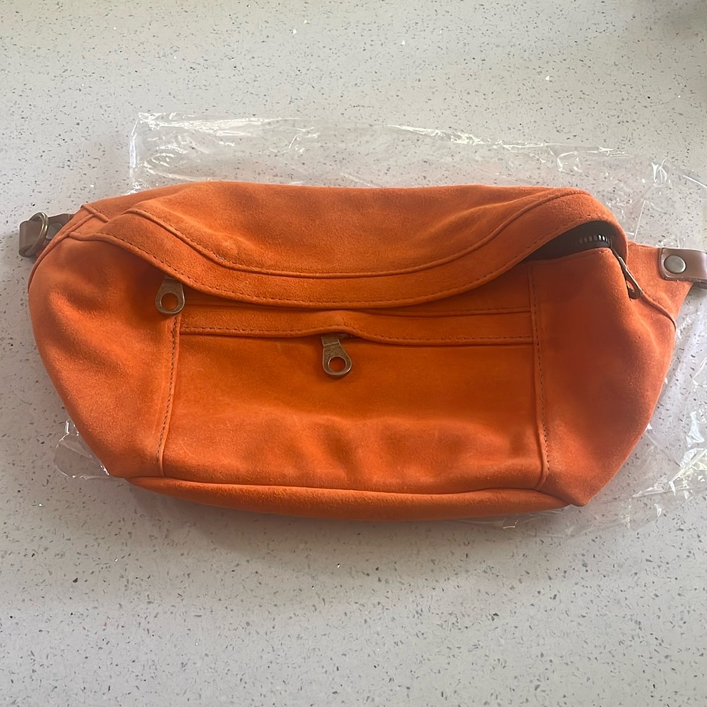 Parker Thatch Sling in orange suede. Brand new never worn.